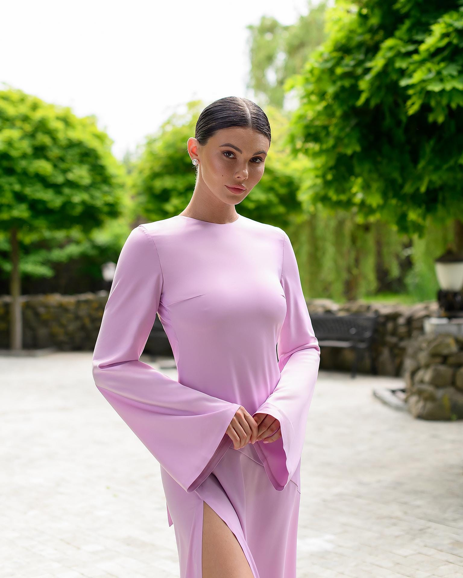 Elegant Light Pink Long Sleeve A-Line Maxi Dress with Flared Cuffs
